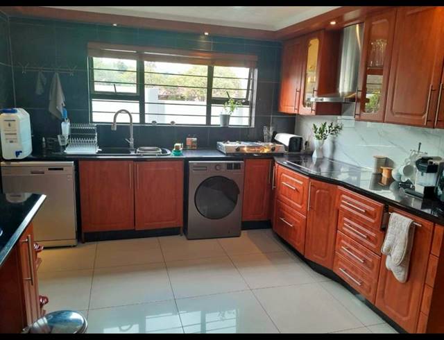 3 BEDROOM HOUSE FOR SALE IN MULBARTON